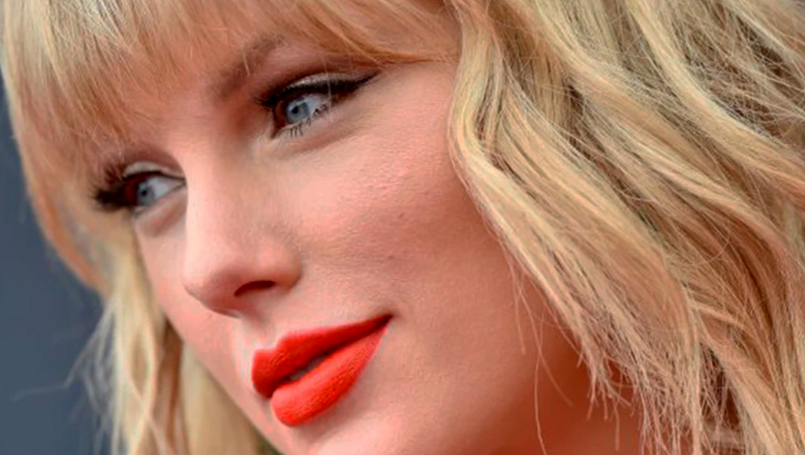 Taylor Swift Face