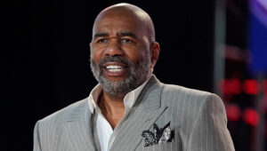 Steve Harvey Biography